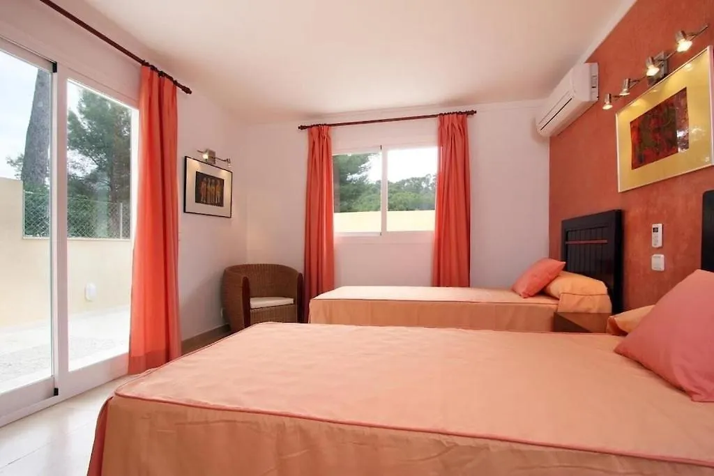 Modern Villa 300M From Crystal Clear Coves By Renthousing Cala de Sant Vicenc