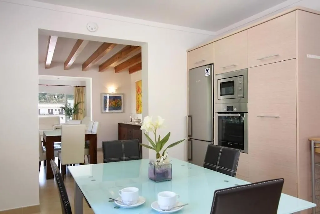 Modern Villa 300M From Crystal Clear Coves By Renthousing Cala de Sant Vicenc
