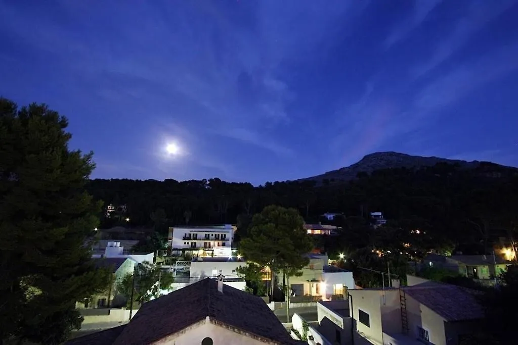 Modern Villa 300M From Crystal Clear Coves By Renthousing Cala de Sant Vicenc Spagna