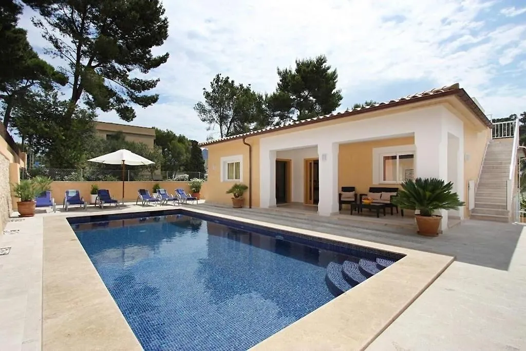 Modern Villa 300M From Crystal Clear Coves By Renthousing Cala de Sant Vicenc